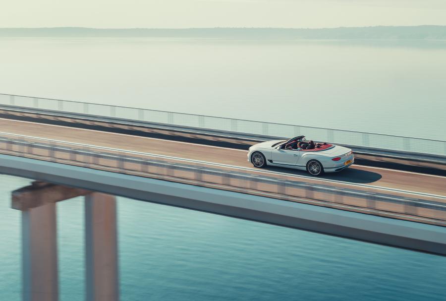 Bentley Continental GT Convertible 2019 года  (WW) (фото 12 из 46)